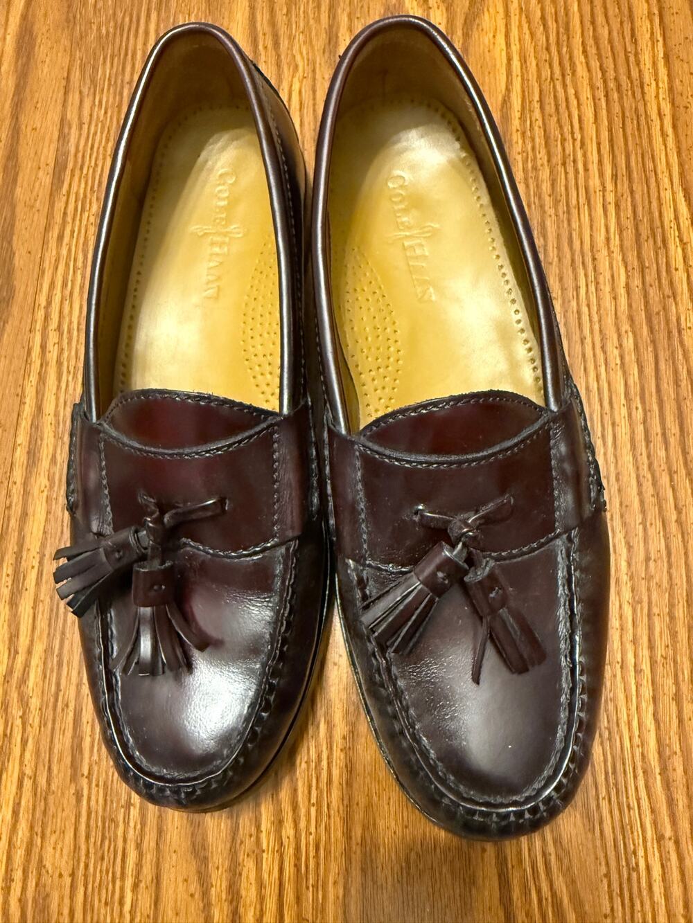Cole Haan Pinch Tassel Loafers EUC Size 8.5 D